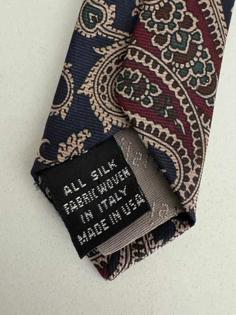 Christian Dior Vintage 100% Silk Navy Burgundy Paisley Classic Men’s Necktie